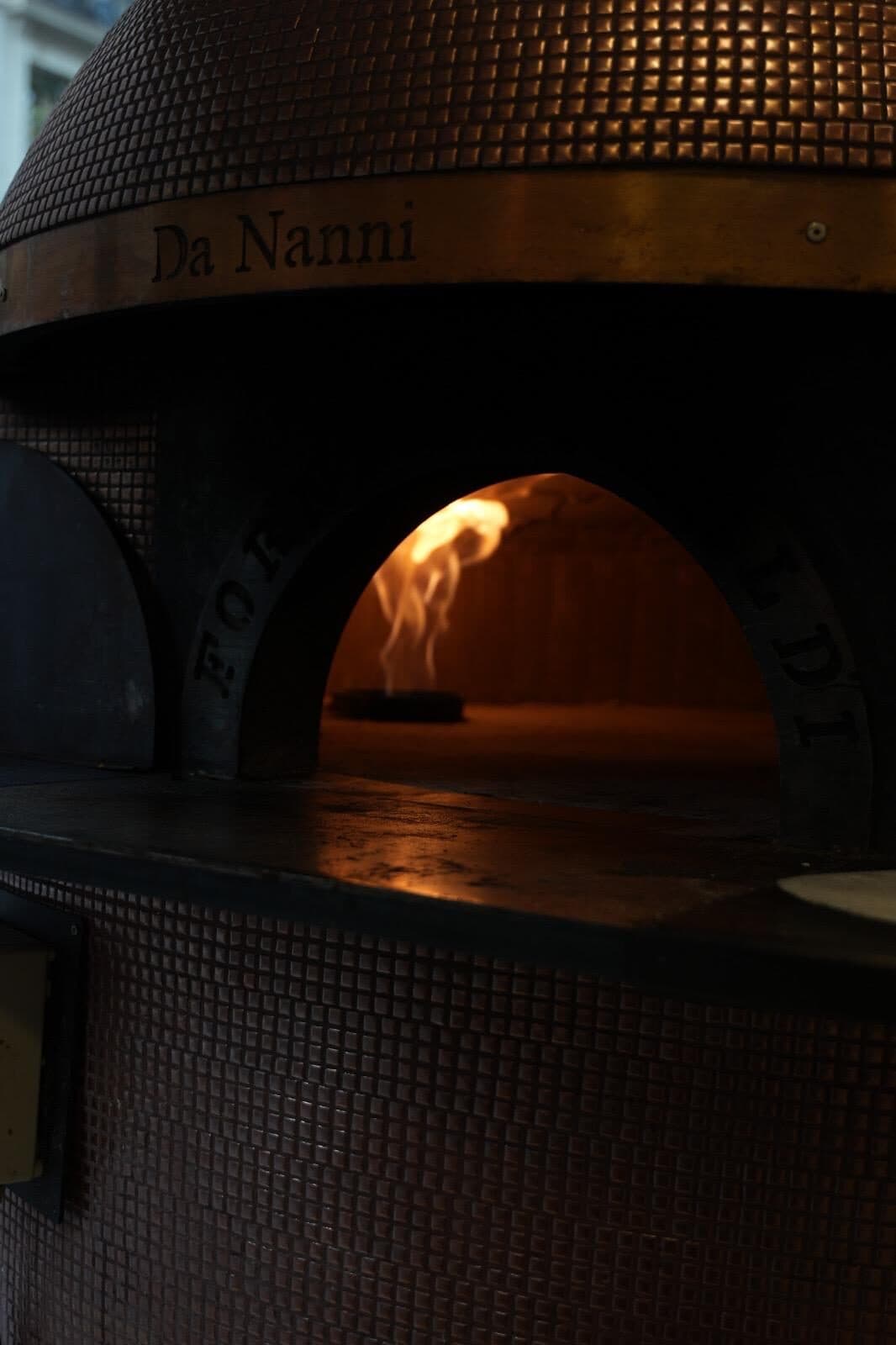 Ambiente de Da Nanni Poblenou, pizzería napolitana en Poblenou (foto 10)